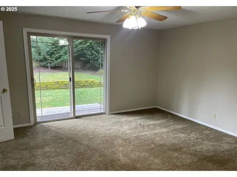 10702 NE Sherwood Drive Vancouver WA 98686