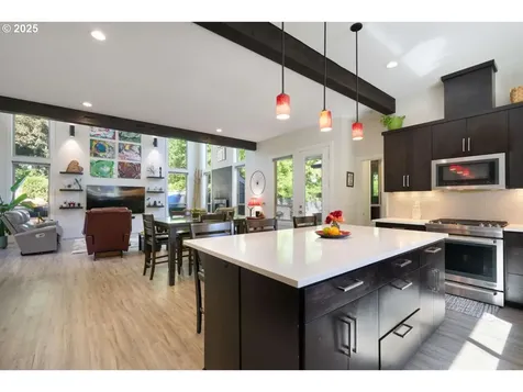 10641 SW Ponderosa Lane Tualatin OR 97062