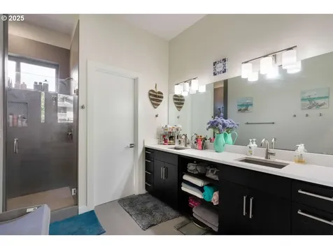 10641 SW Ponderosa Lane Tualatin OR 97062