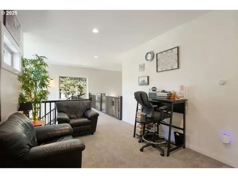10641 SW Ponderosa Lane Tualatin OR 97062