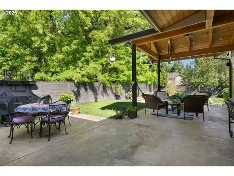 10641 SW Ponderosa Lane Tualatin OR 97062