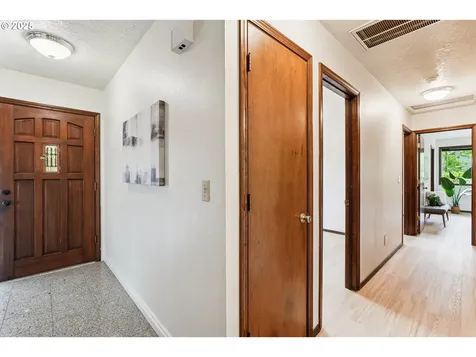 1635 SW 22nd Street Troutdale OR 97060