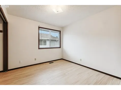 1635 SW 22nd Street Troutdale OR 97060
