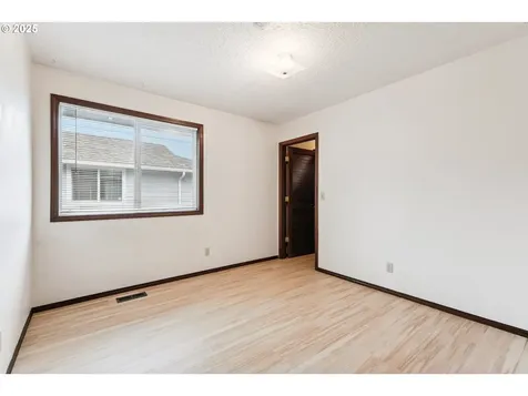 1635 SW 22nd Street Troutdale OR 97060