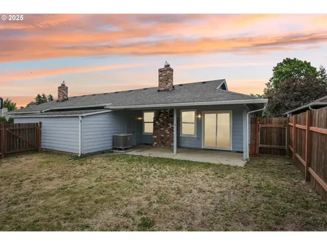 1635 SW 22nd Street Troutdale OR 97060