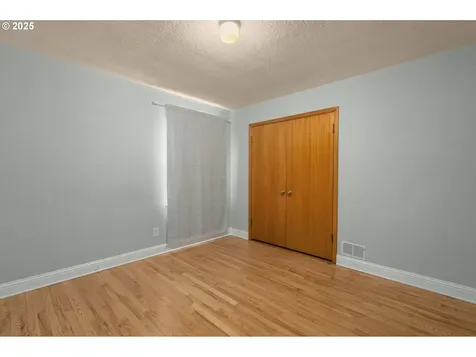 1748 SE 92nd Avenue Portland OR 97216