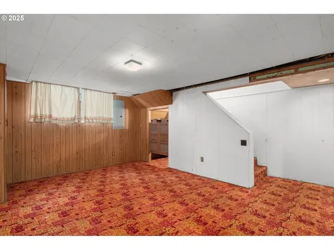 1748 SE 92nd Avenue Portland OR 97216