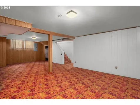 1748 SE 92nd Avenue Portland OR 97216
