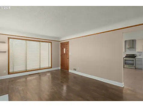 1748 SE 92nd Avenue Portland OR 97216