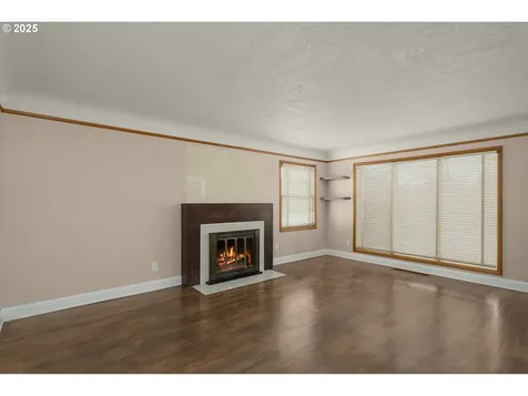 1748 SE 92nd Avenue Portland OR 97216