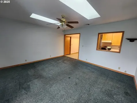 1880 Linnell Avenue Roseburg OR 97471