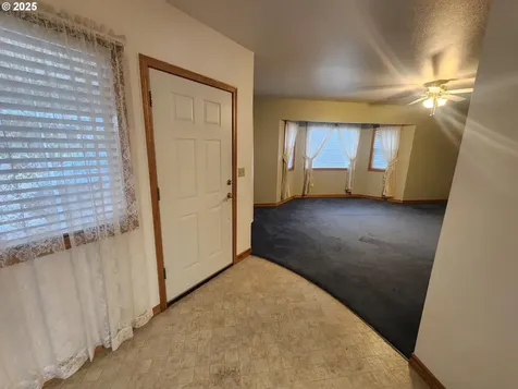 1880 Linnell Avenue Roseburg OR 97471