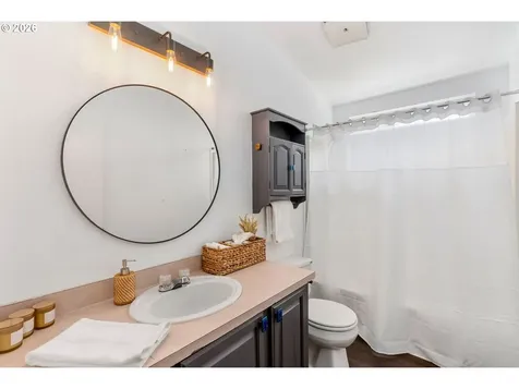 11 Second Street Carson WA 98610