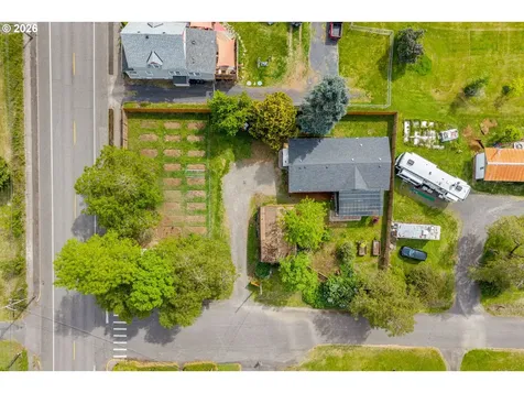 11 Second Street Carson WA 98610