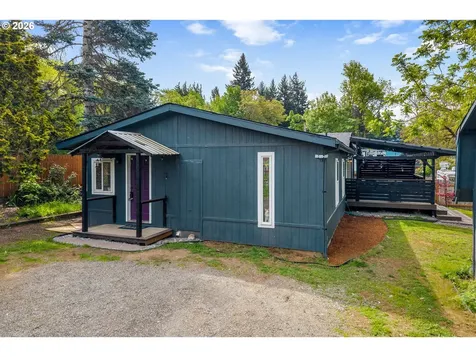 11 Second Street Carson WA 98610