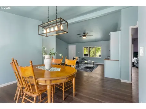 11 Second Street Carson WA 98610