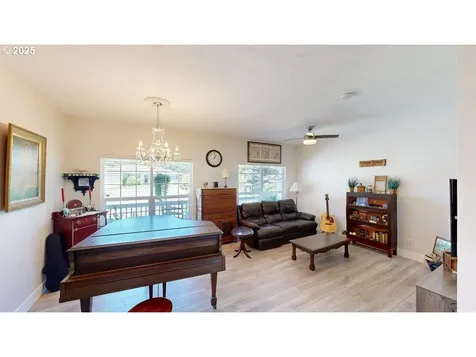 861 Jodee Lane Brookings OR 97415