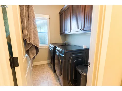 5559 SW Norris Terrace Beaverton OR 97007
