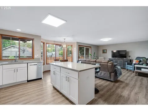 20168 SW Tillamook Court Tualatin OR 97062