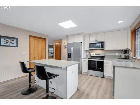 20168 SW Tillamook Court Tualatin OR 97062