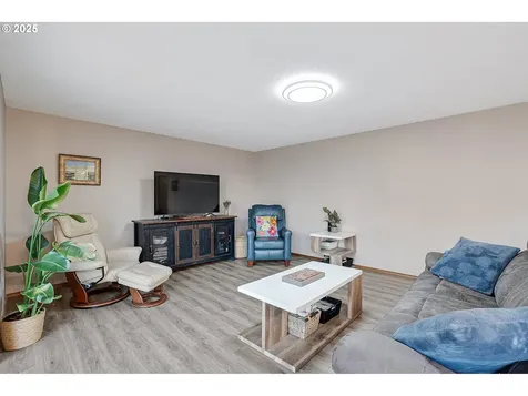 20168 SW Tillamook Court Tualatin OR 97062