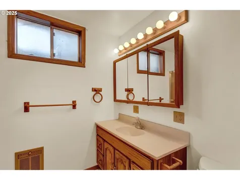 846 C Street Washougal WA 98671