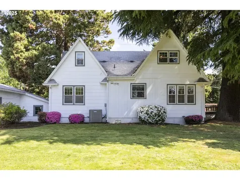 846 C Street Washougal WA 98671