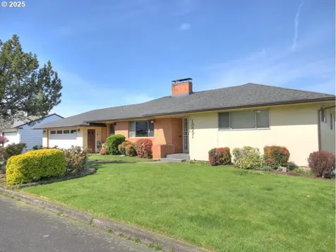 13631 NE Klickitat Court Portland OR 97230