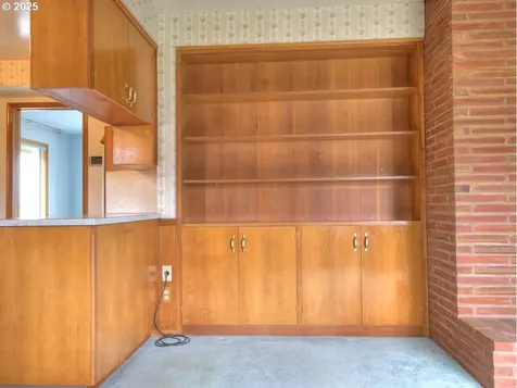 13631 NE Klickitat Court Portland OR 97230