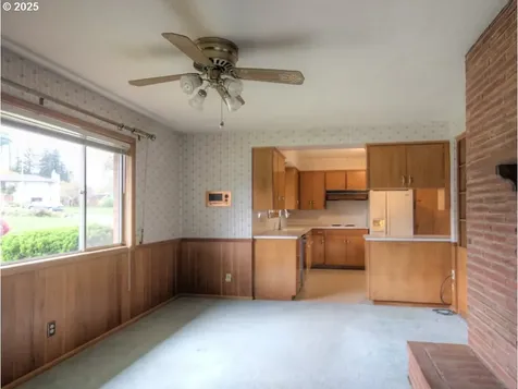 13631 NE Klickitat Court Portland OR 97230