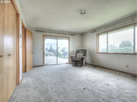 13631 NE Klickitat Court Portland OR 97230