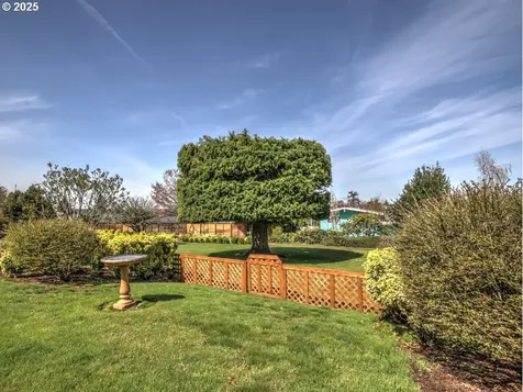 13631 NE Klickitat Court Portland OR 97230