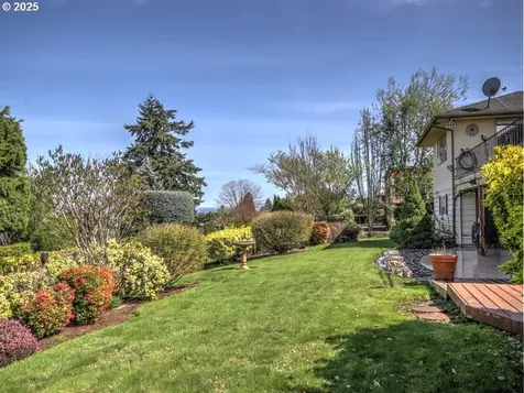 13631 NE Klickitat Court Portland OR 97230