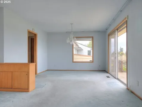 13631 NE Klickitat Court Portland OR 97230