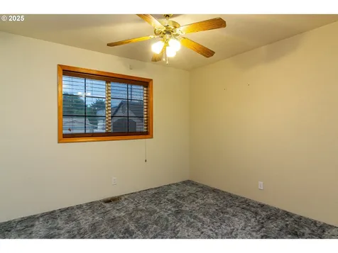 305 NW 9th Place Hermiston OR 97838