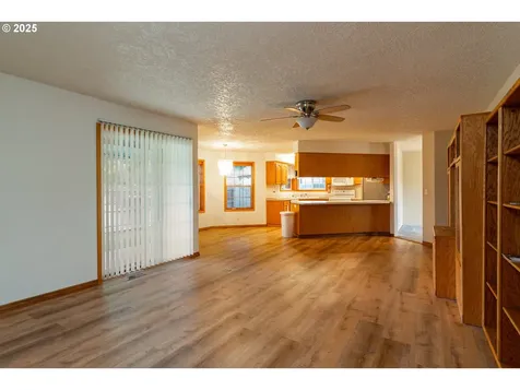 305 NW 9th Place Hermiston OR 97838