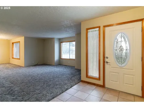 305 NW 9th Place Hermiston OR 97838