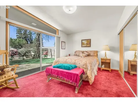 2205 N Country Club Drive Canby OR 97013