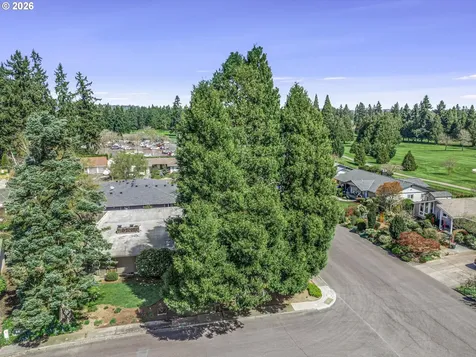2205 N Country Club Drive Canby OR 97013