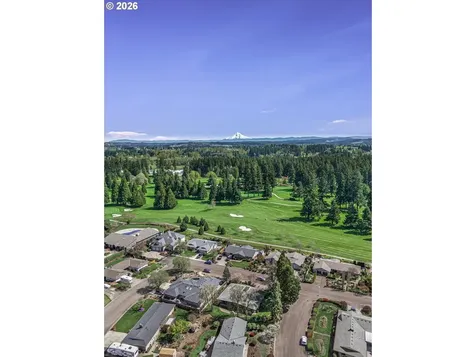 2205 N Country Club Drive Canby OR 97013