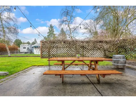 9840 SW 90th Avenue Portland OR 97223