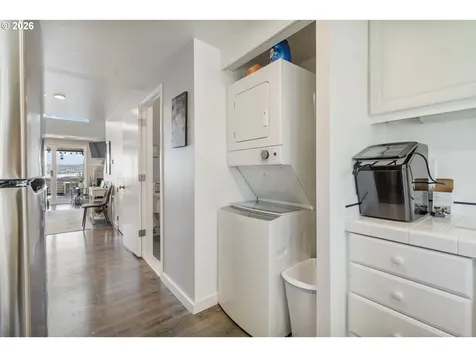 75 N Hayden Bay Drive Portland OR 97217