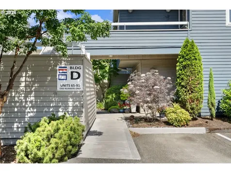 75 N Hayden Bay Drive Portland OR 97217