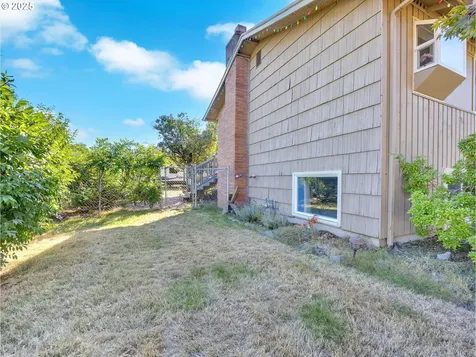 19130 NE Wasco Court Portland OR 97230