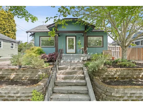 4134 N Concord Avenue Portland OR 97217