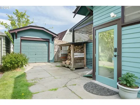 4134 N Concord Avenue Portland OR 97217