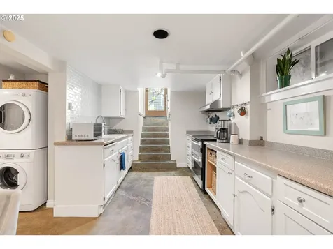 4134 N Concord Avenue Portland OR 97217