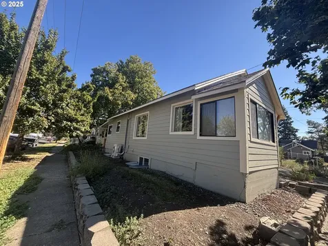 2417 N Fir Street La Grande OR 97850