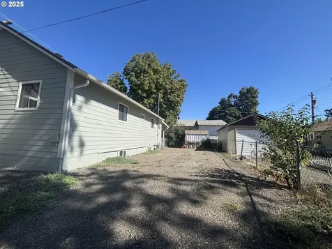 2417 N Fir Street La Grande OR 97850
