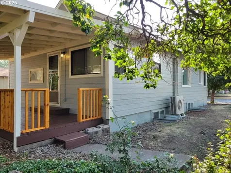2417 N Fir Street La Grande OR 97850